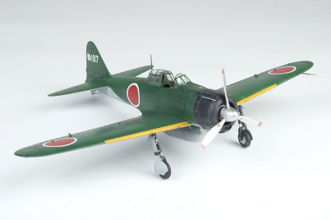PLATZ 1/48 Scale Model Kit of WWII Japanese Navy Zero Fighter Type 21