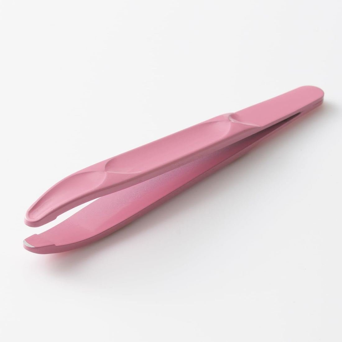 KAI Rounded Tip Tweezers for Gentle Skin Contact Pink