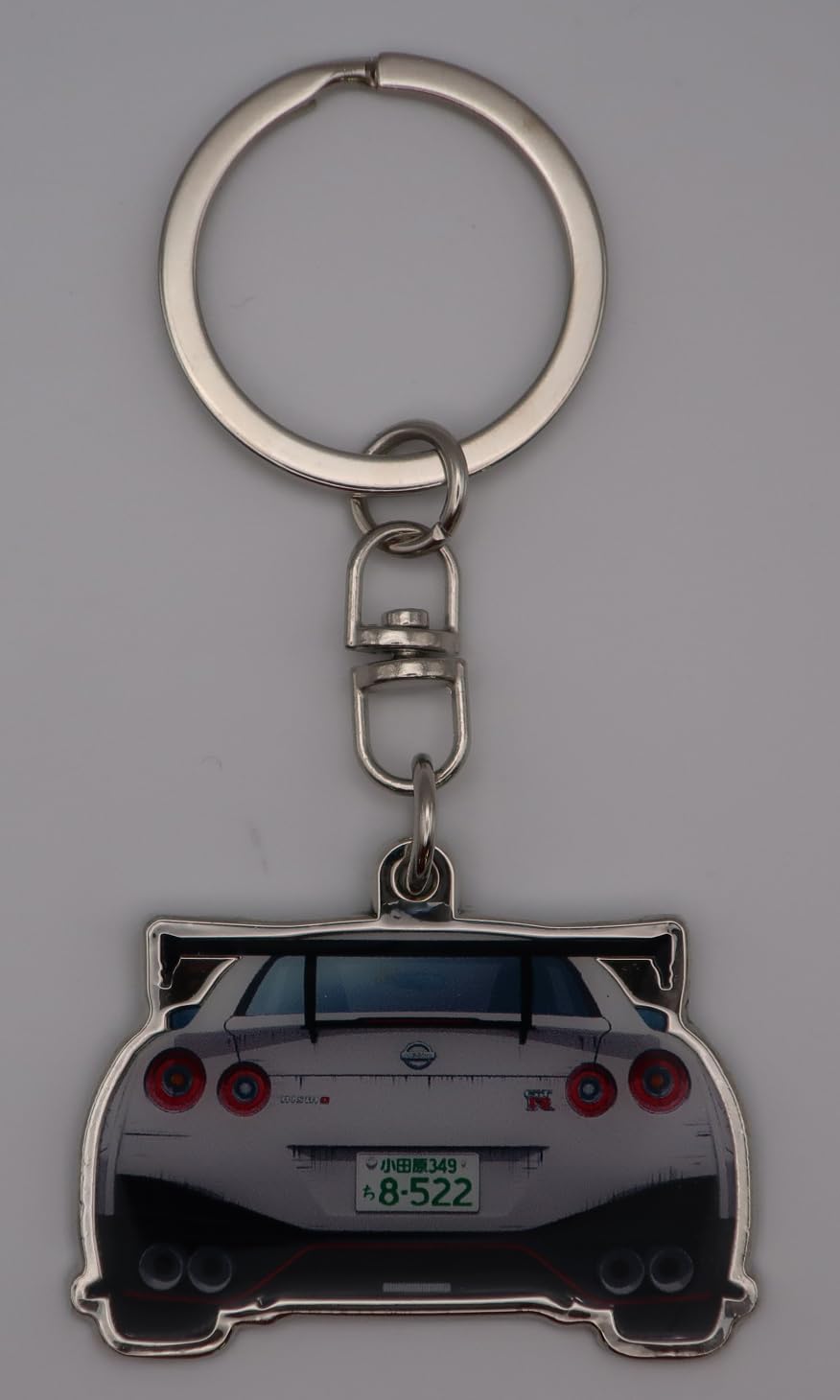 16directions Metal Keychain Featuring Nissan GT-R R35 Nismo Design