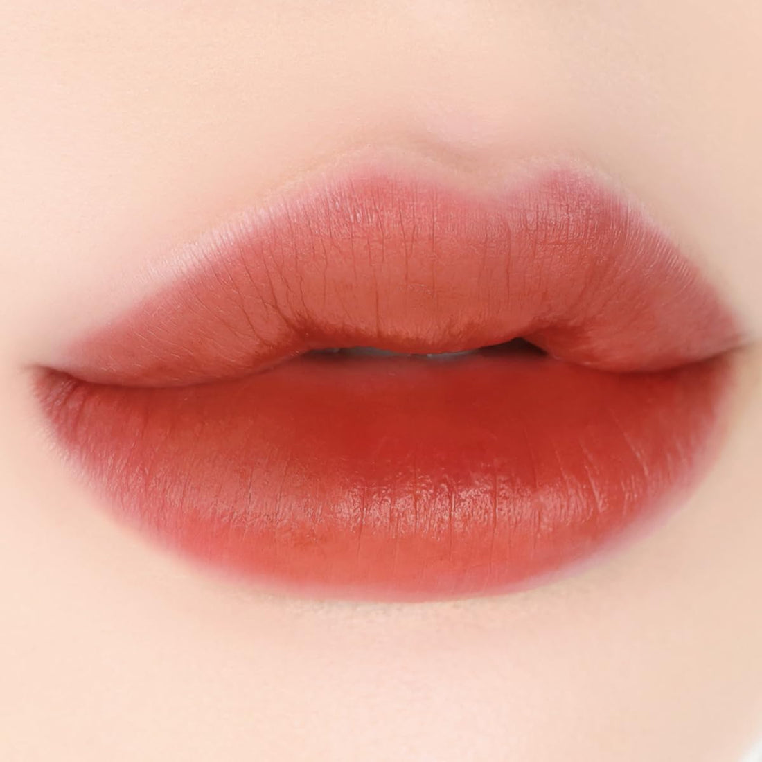 Oiad Lip Glow Oil 008 Browyy for Hydrated Lips