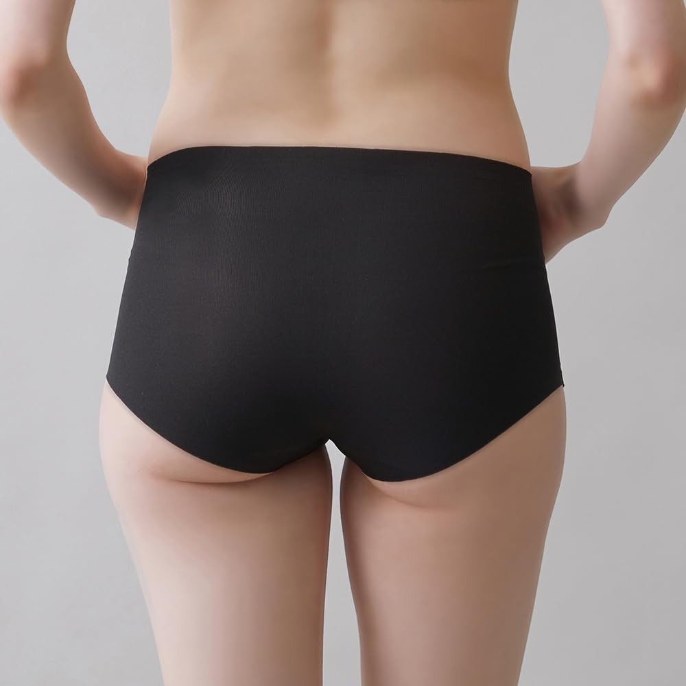 GUNZE Seamless Cool Shorts for Comfortable All-Day Wear