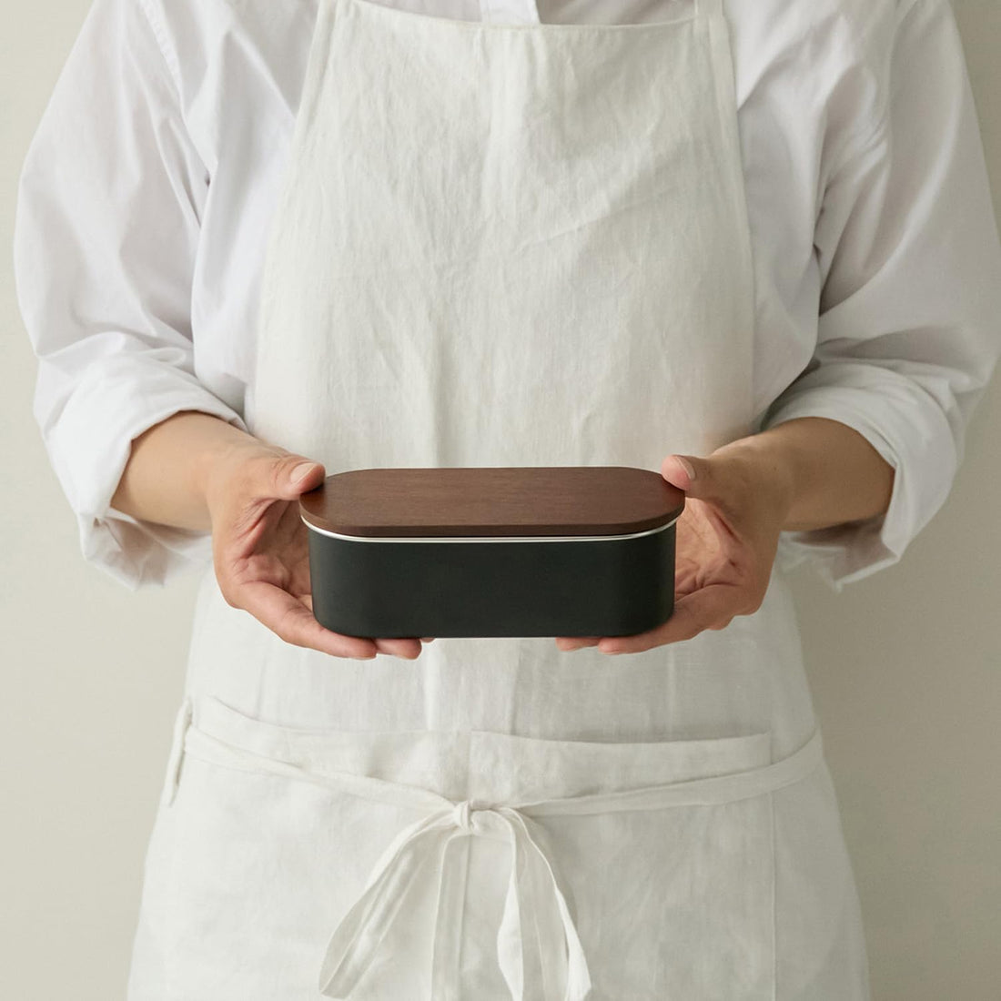 nonoji Slim Stainless Steel Lunch Box with Natural Wood Lid