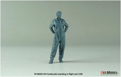 DEF.MODEL 1/48 Modern American Female Pilot Resin Kit