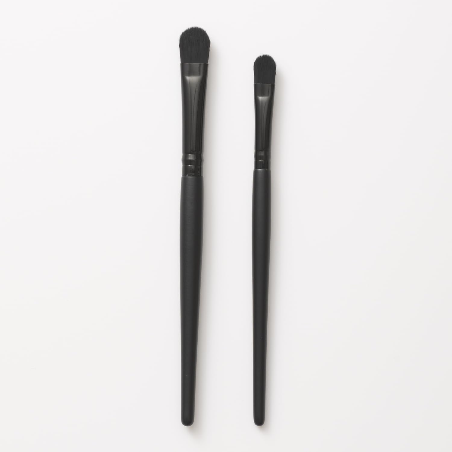 KAI Eye Shadow Brush Set for Precise Makeup Application