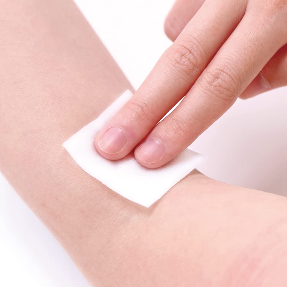Saraya Alcohol-Infused Cotton Pads 100 Count for Daily Use