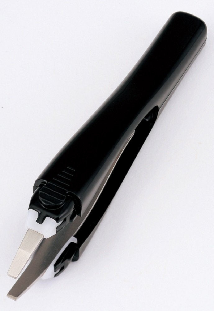 KAI One-Touch Tweezers with Cap for Gentle Hair Removal