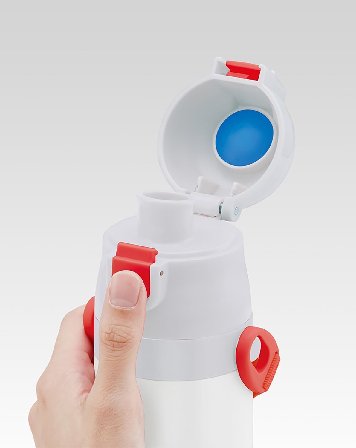 Skater Kids Water Bottle 470ml Featuring Disney Baymax