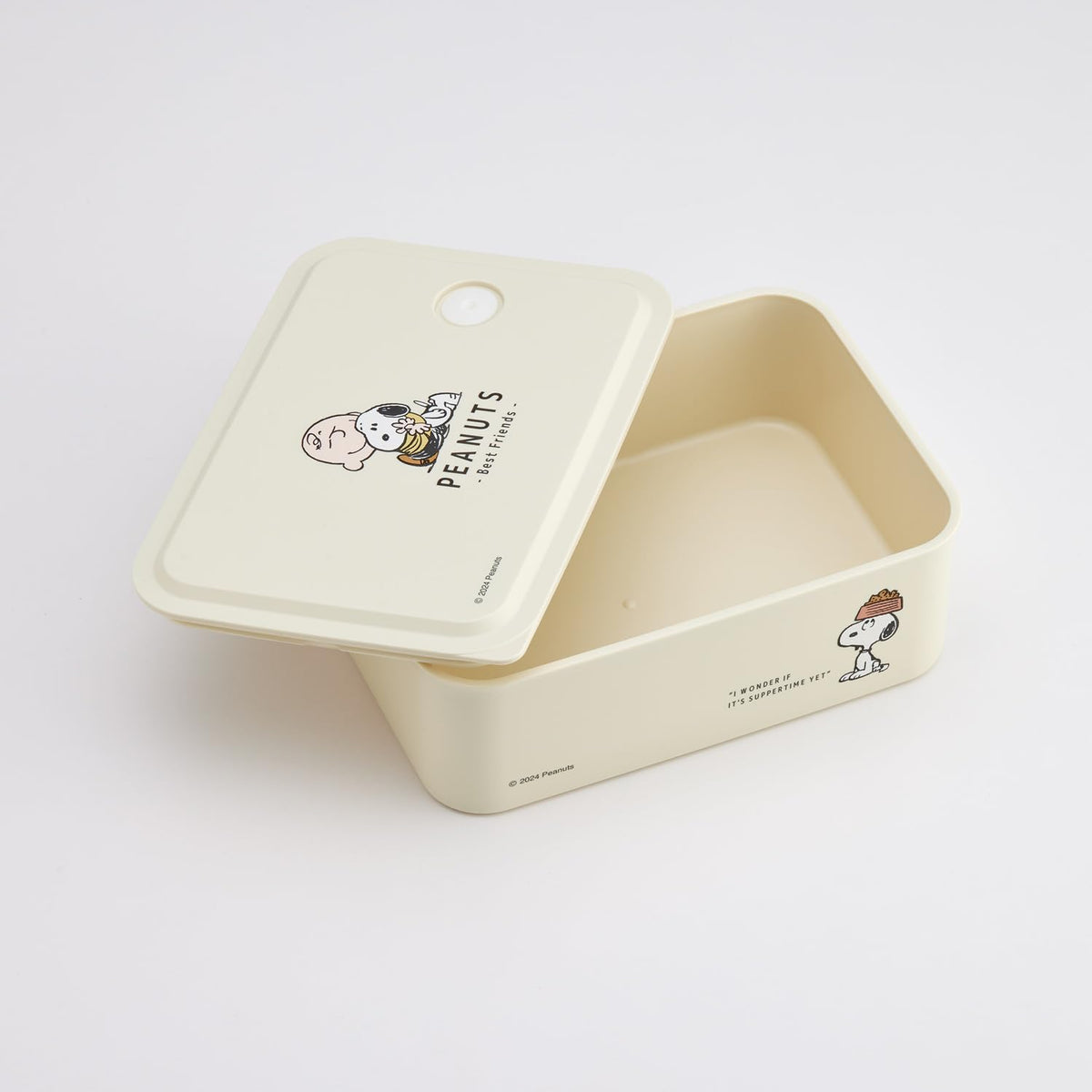 Skater Lunch Box 700ml with Snoopy Design for Easy Microwave Use