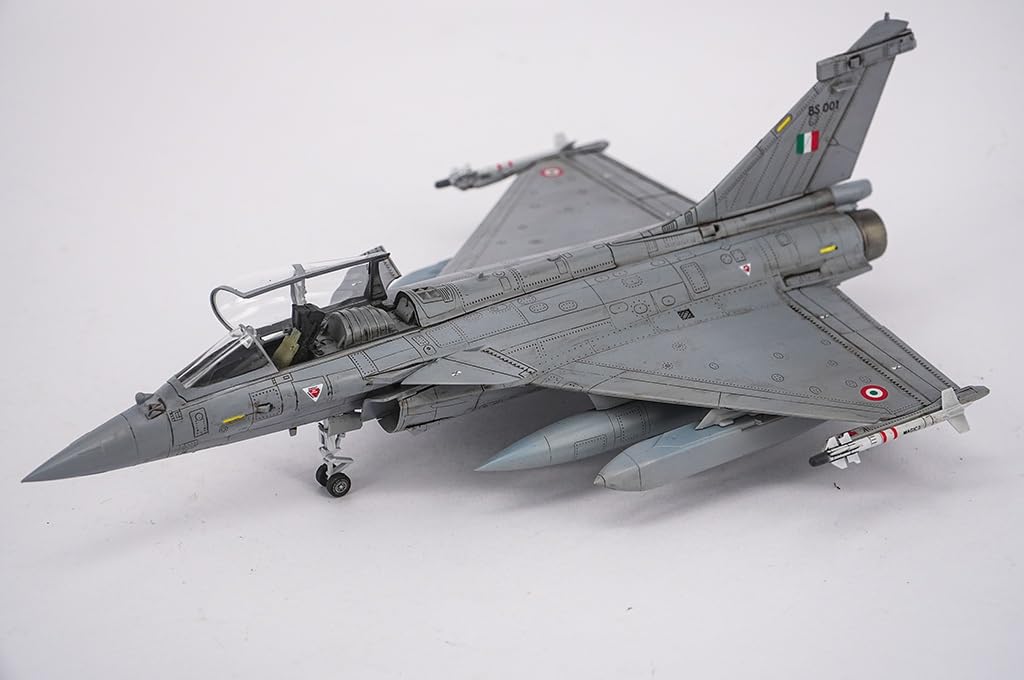 Trumpeter 1/72 Pakistan J-10CE and India Rafale EH Model Kit