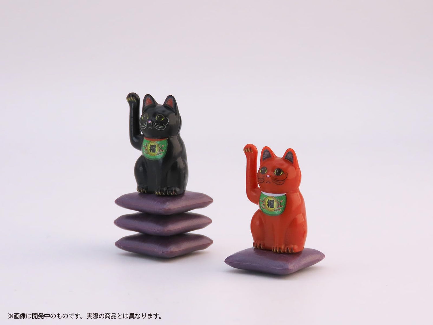 MIC Digi-Pra Pet Cat Set with Colorful Plastic Model
