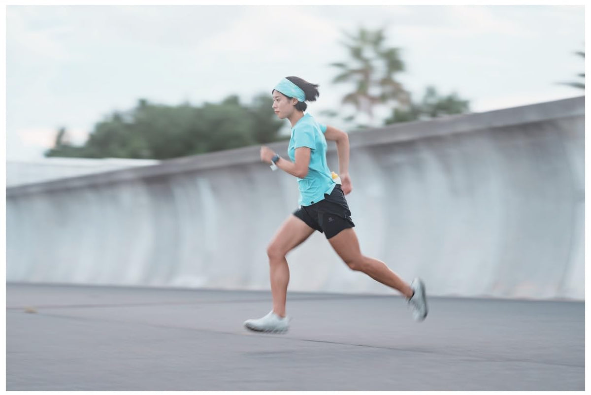 Wellbee Running Bottle Shake Hands for Enhanced Fit and Capacity