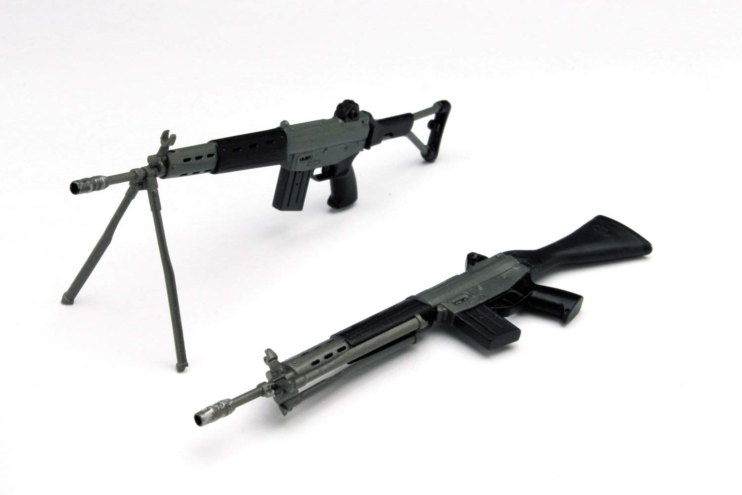 PLATZ Realistic Weapon Series Gunmetal Coated Rifles 1/12 Scale Model