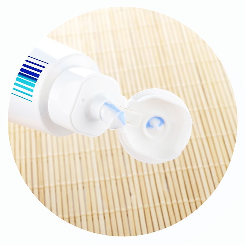 Ora2 Stripe Toothpaste 140g for Fresh Breath and Whitening