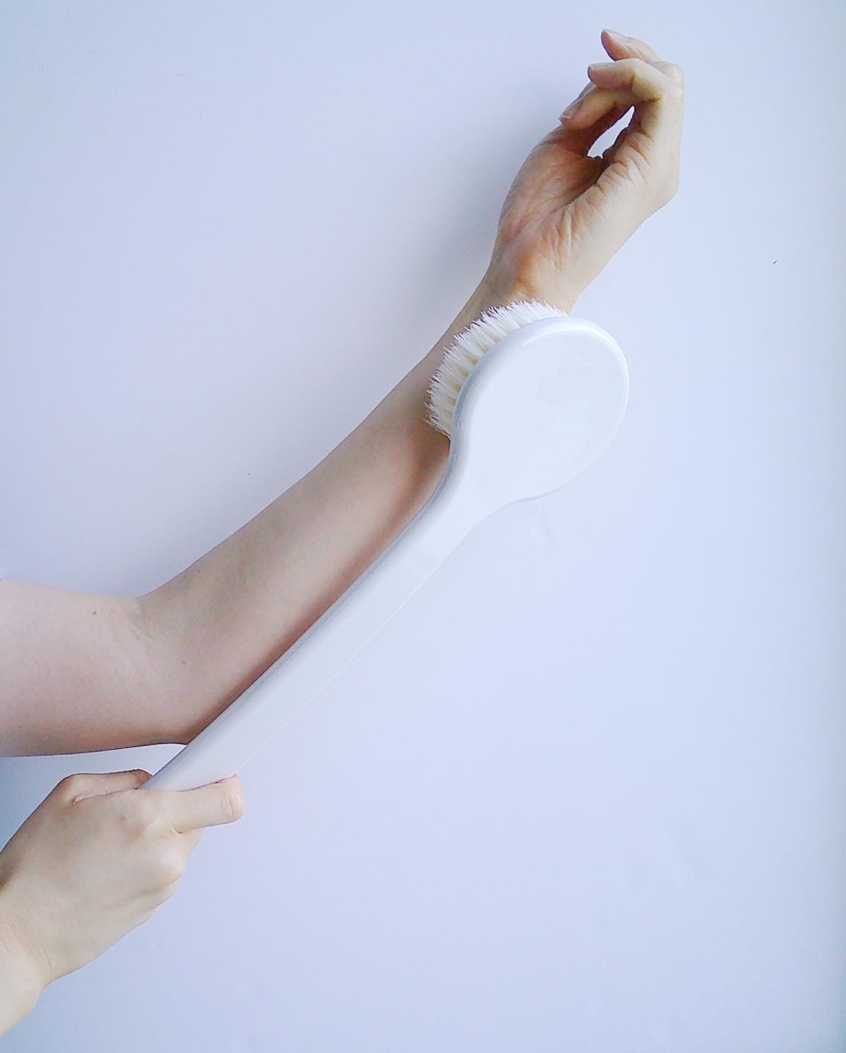 Ohe Body Brush Set of 2 Long White Design for Bathing