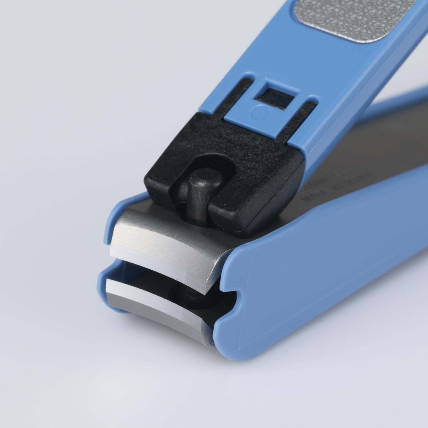 KAI Nail Clipper M Curved Blade Japanese Stainless Steel Blue