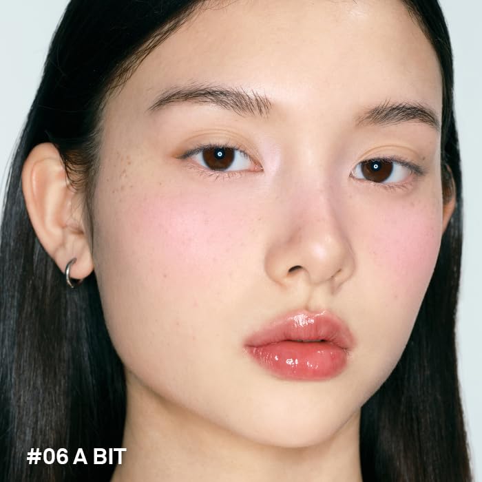 NAMING Fluffy Powder Blush for a Natural Flush 4g