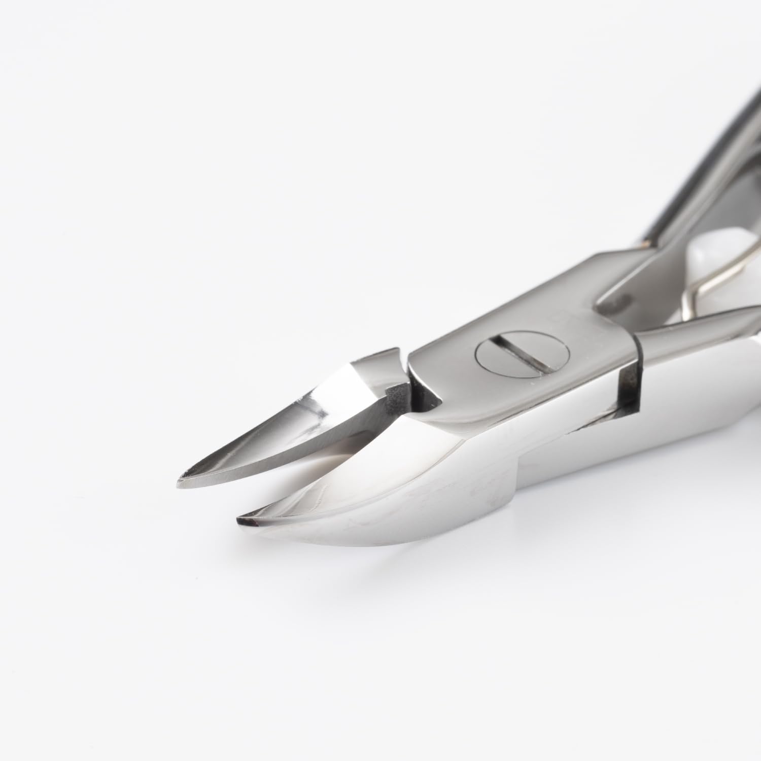 KAI Nail Nipper with Spring and Case for Precision Cutting