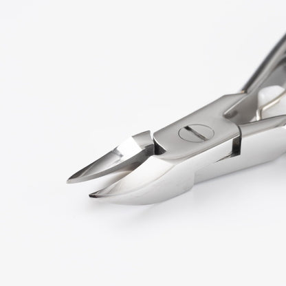 KAI Nail Nipper with Spring and Case for Precision Cutting