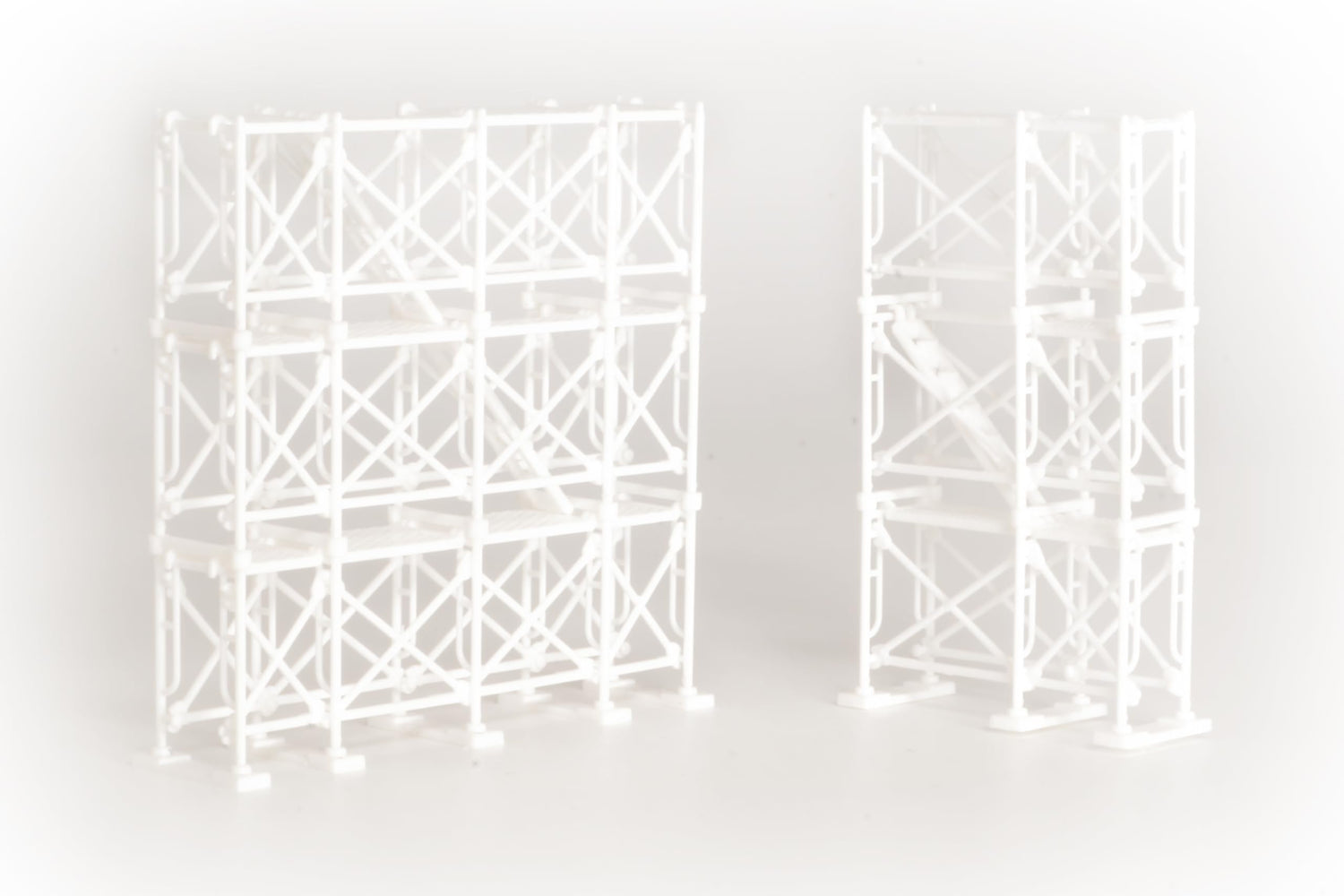 Plum 1/64 Scale White Plastic Kit for Pop Fantasy World