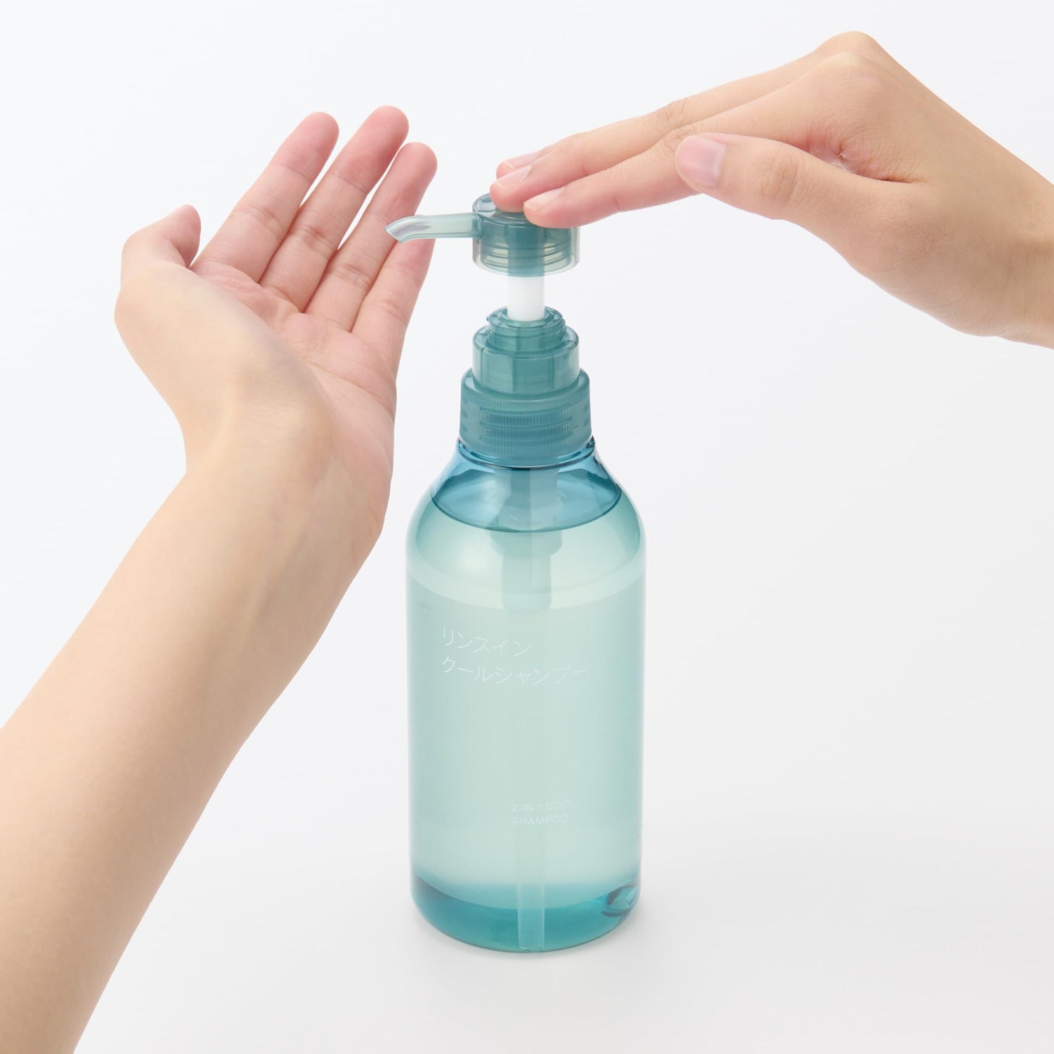 Mujirushiryouhin Rinse-In Cool Shampoo 400mL for Refreshing Cleanse