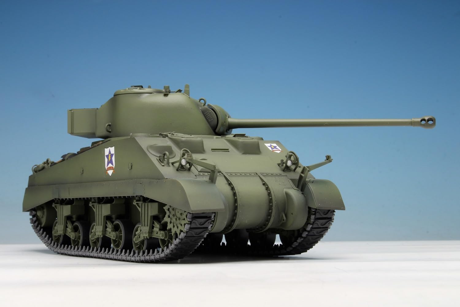 PLATZ 1/35 Scale Model Sherman Firefly with Custom Patch