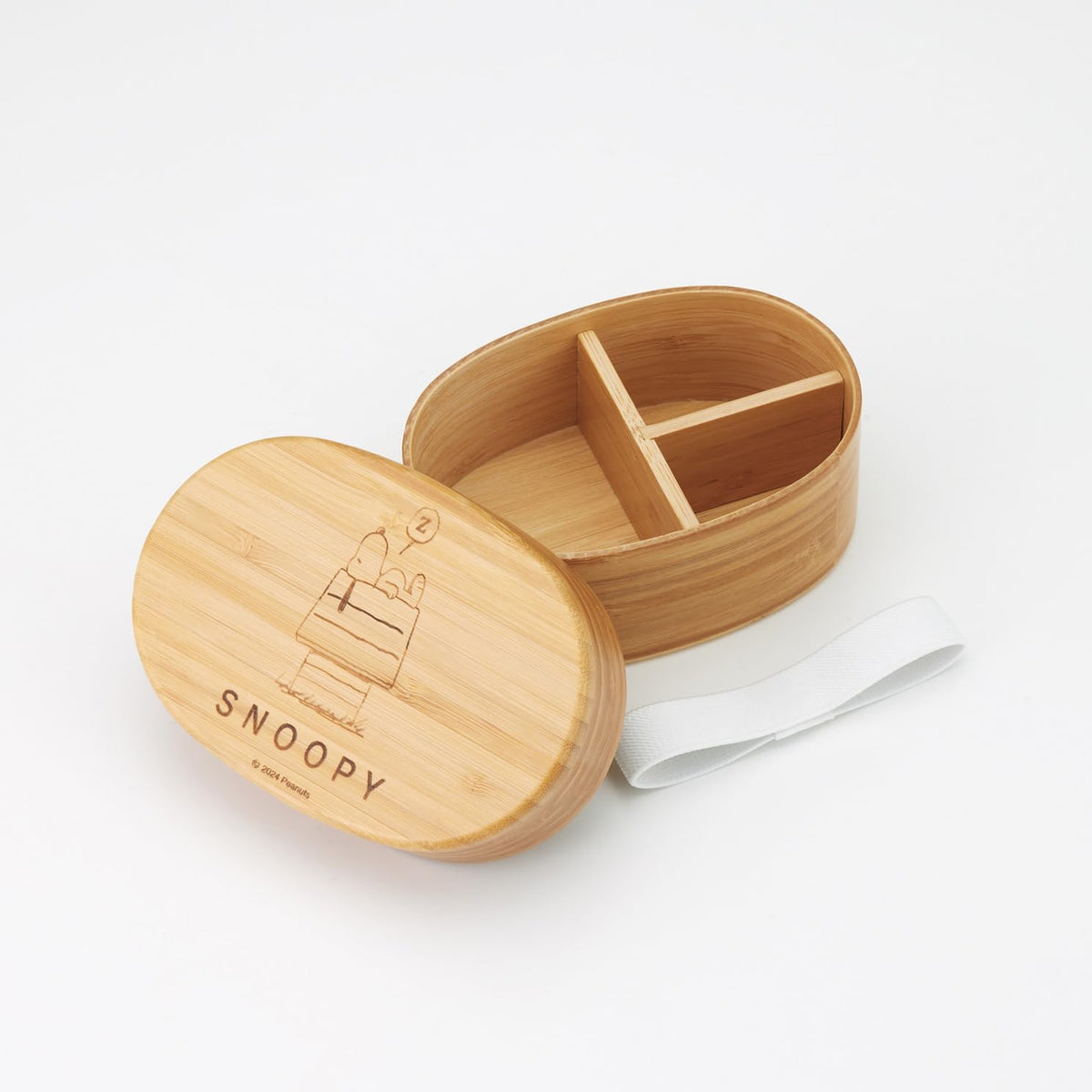 Skater Bamboo Lunch Box 400ml with Divider and Snoopy Design