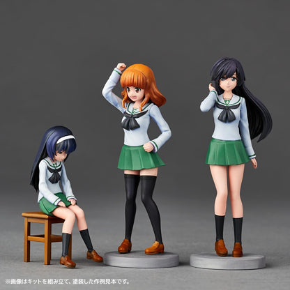 KAIYODO ARTPLA Girls und Panzer Garage Set B 1/24 Scale Model Kit