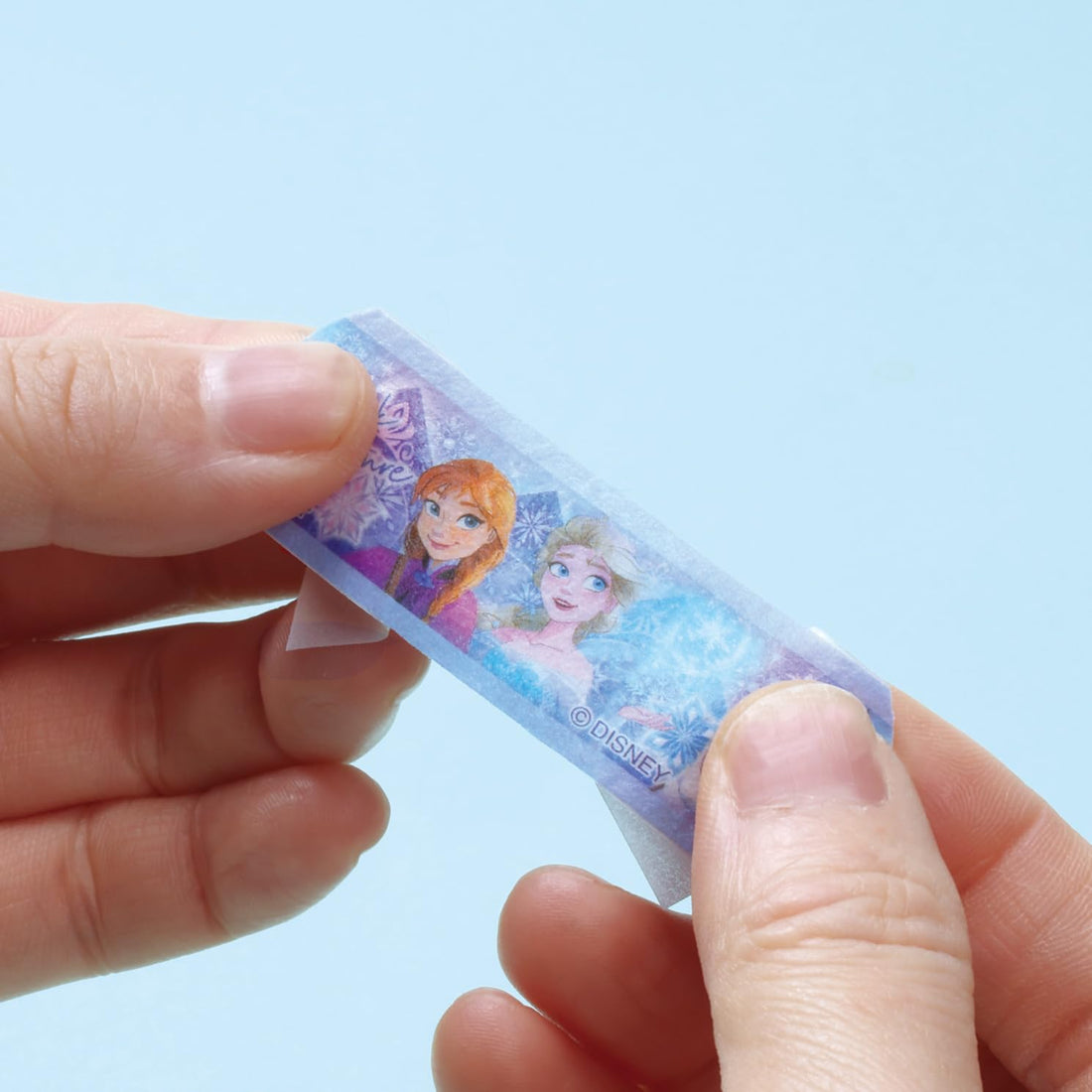 Skater Waterproof Bandages M Size 20 Count featuring Disney Frozen