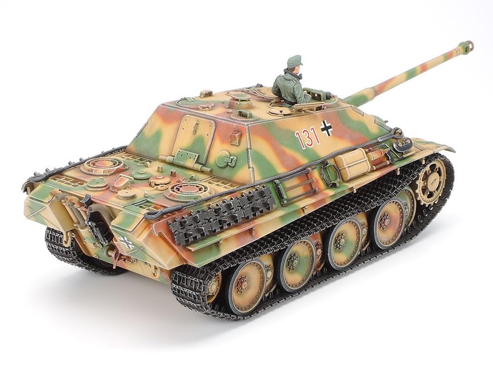 TAMIYA 1/35 Scale Model German Jagdpanther Late Production Kit