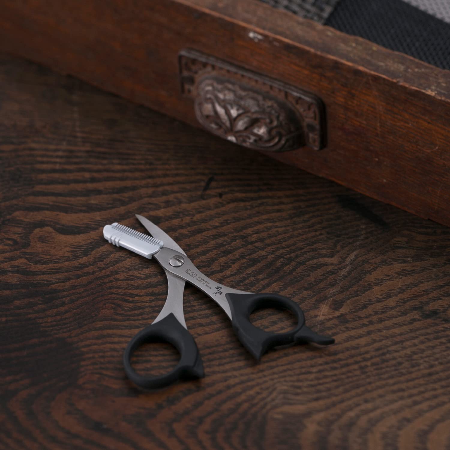 KAI Beard Scissors with Comb for Precision Grooming