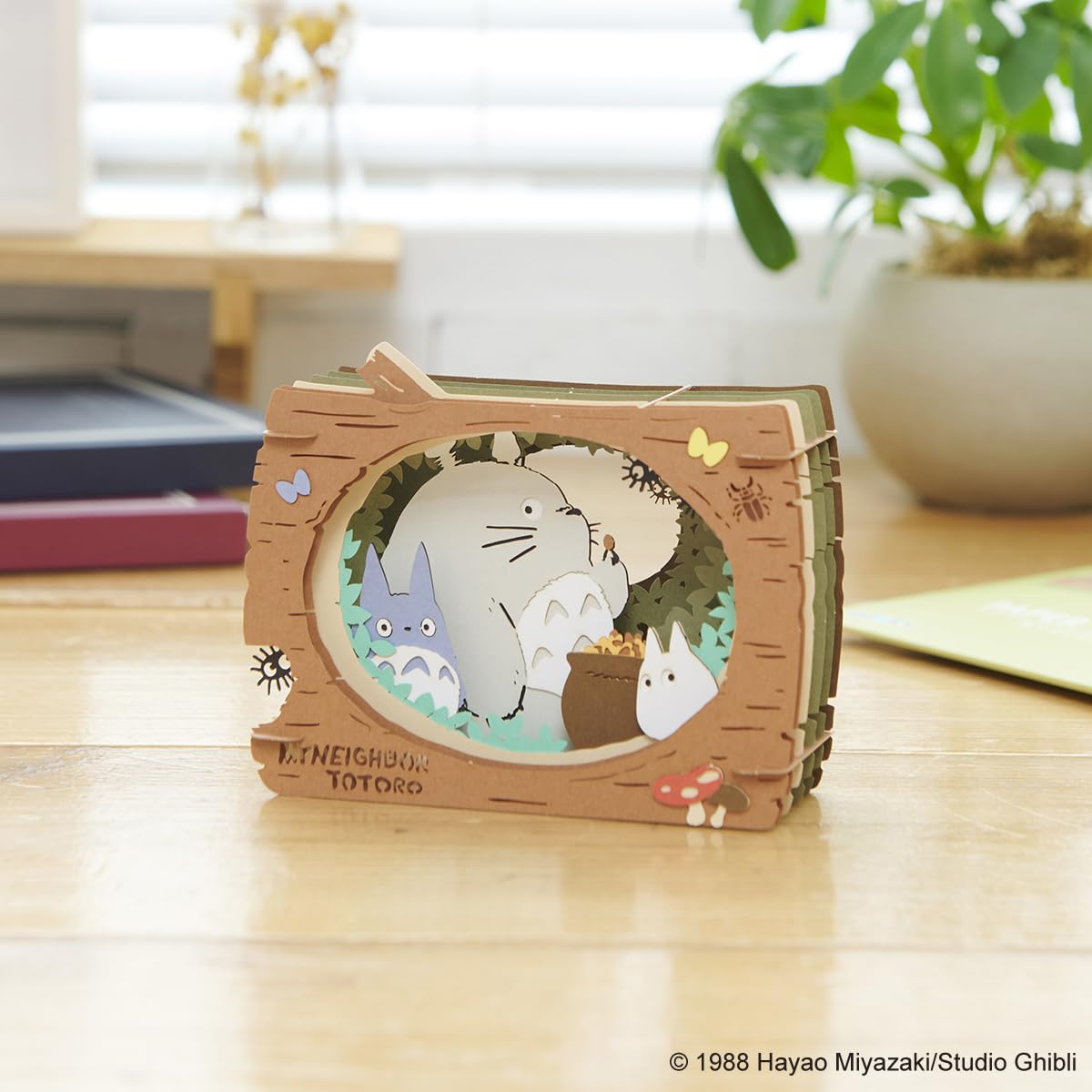 ENSKY Paper Theater Neighbor Totoro Secret Feast Collectible Model