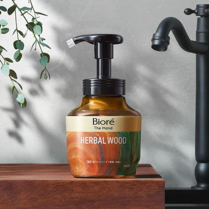 Biore Foaming Hand Soap Herbal Wood Scent Refill 370ml