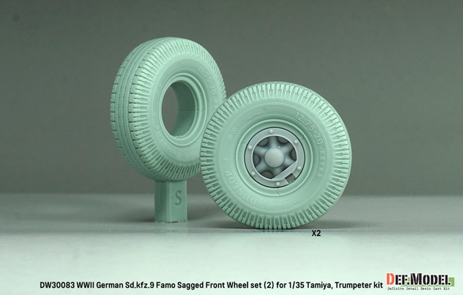 DEF.MODEL 1/35 Scale WWII German Sd.Kfz.9 FAMO Halftrack Tire Set