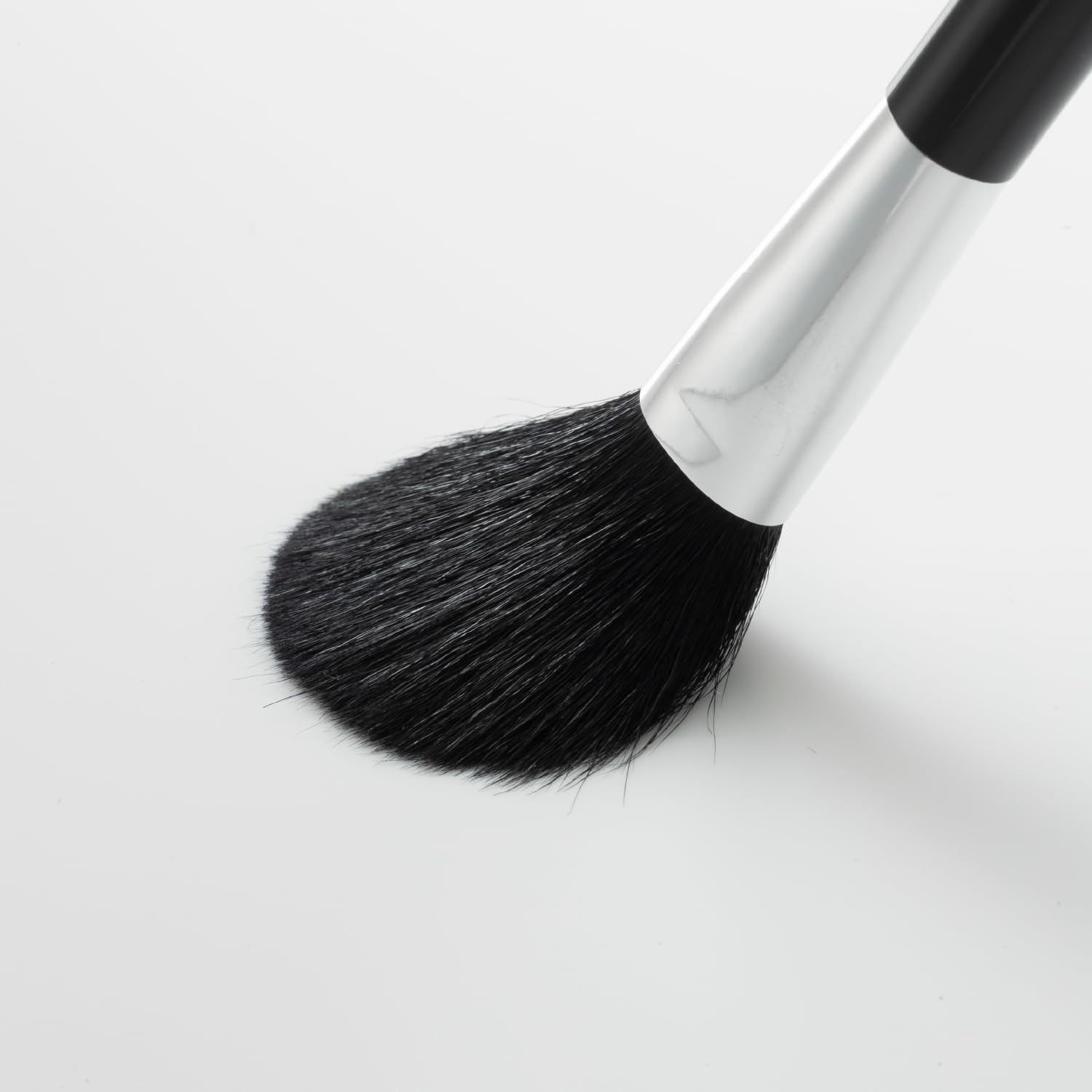 KAI Makeup Brush Face Brush for Flawless Application