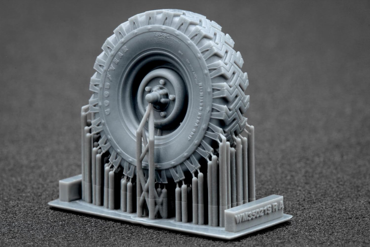 Scale X 1/35 Land Rover 88 Wheel Set for Model Kits