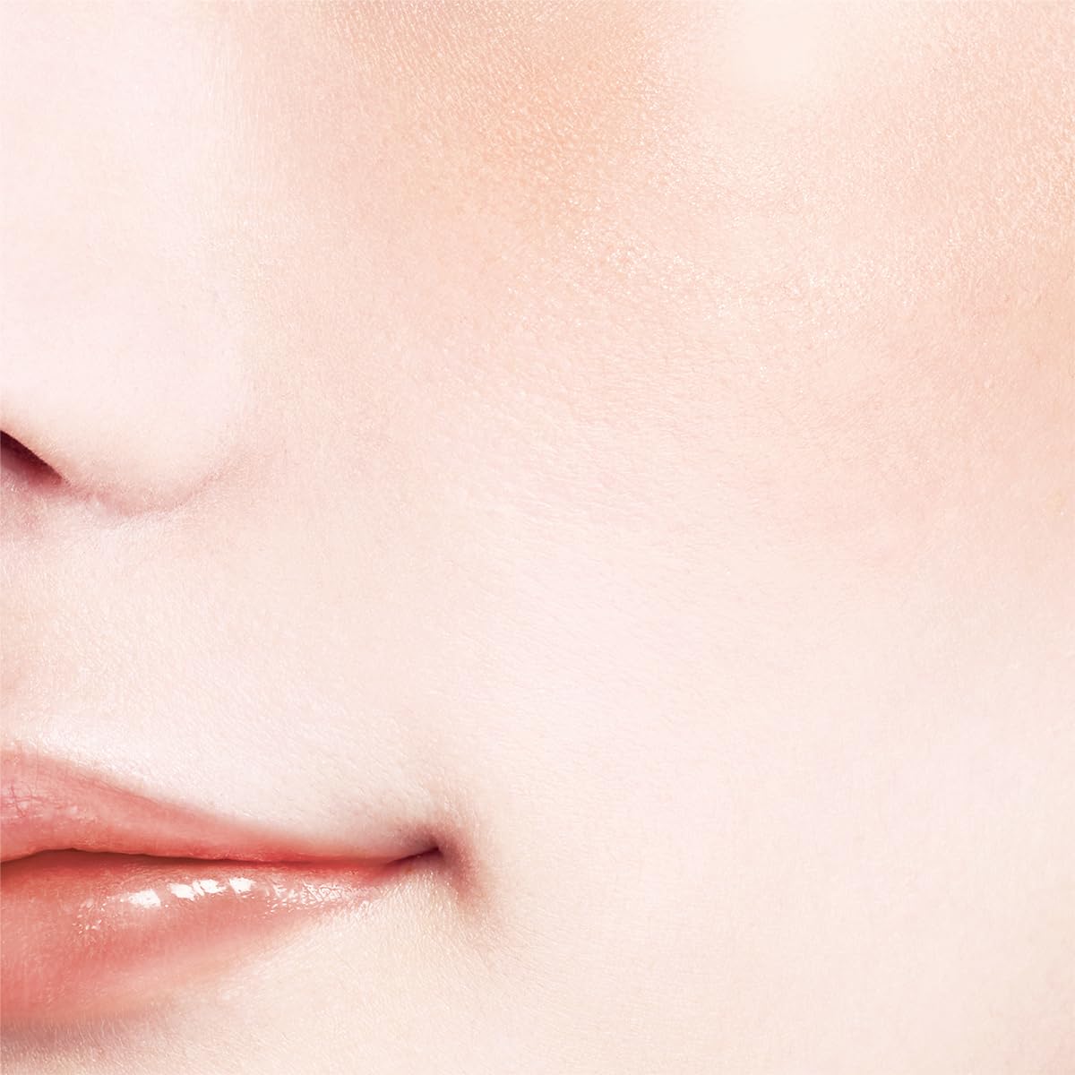 Kiss Me FERME Glow In Cheek 02 Peach Beige