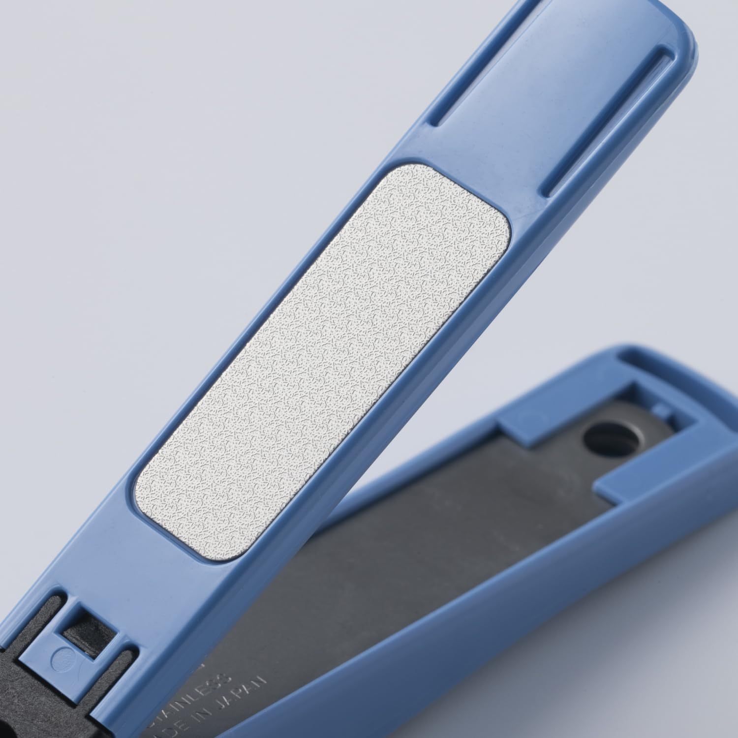KAI Nail Clipper M Curved Blade Japanese Stainless Steel Blue