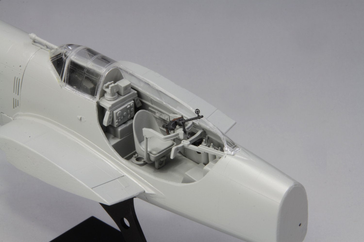 FineMolds 1/48 Scale MG15 7.92mm Gun Model Parts Set
