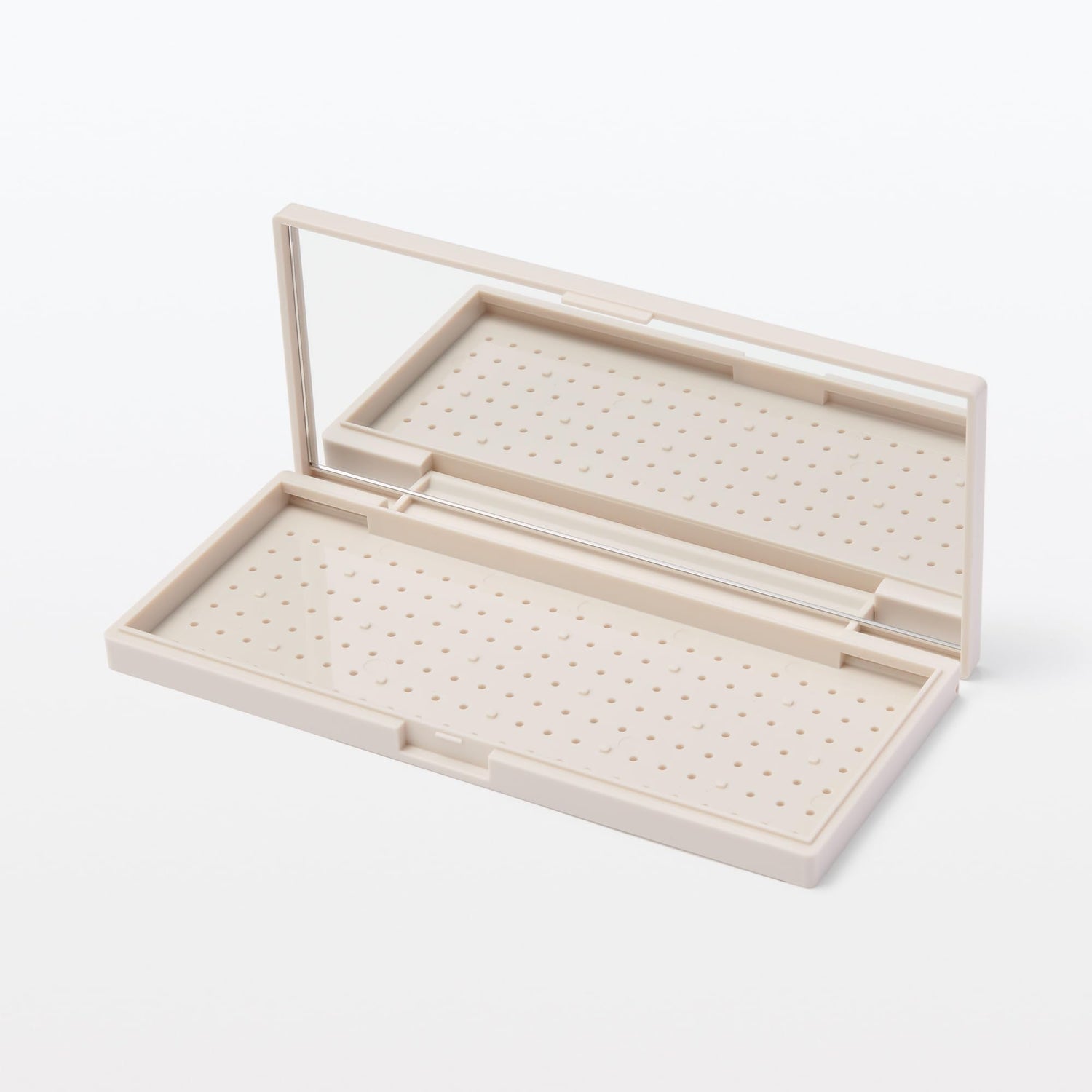 Mujirushiryouhin Makeup Palette with Versatile Shades