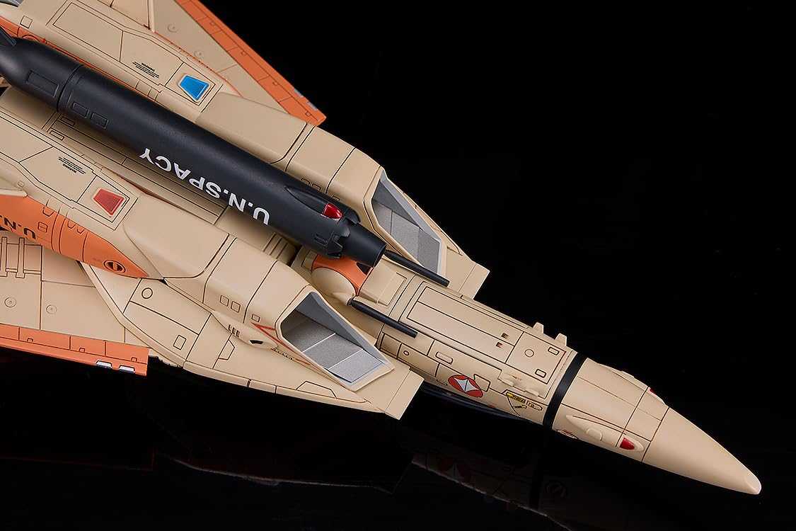 Max Factory PLAMAX 1/72 Scale Model VF-1D Fighter Valkyrie