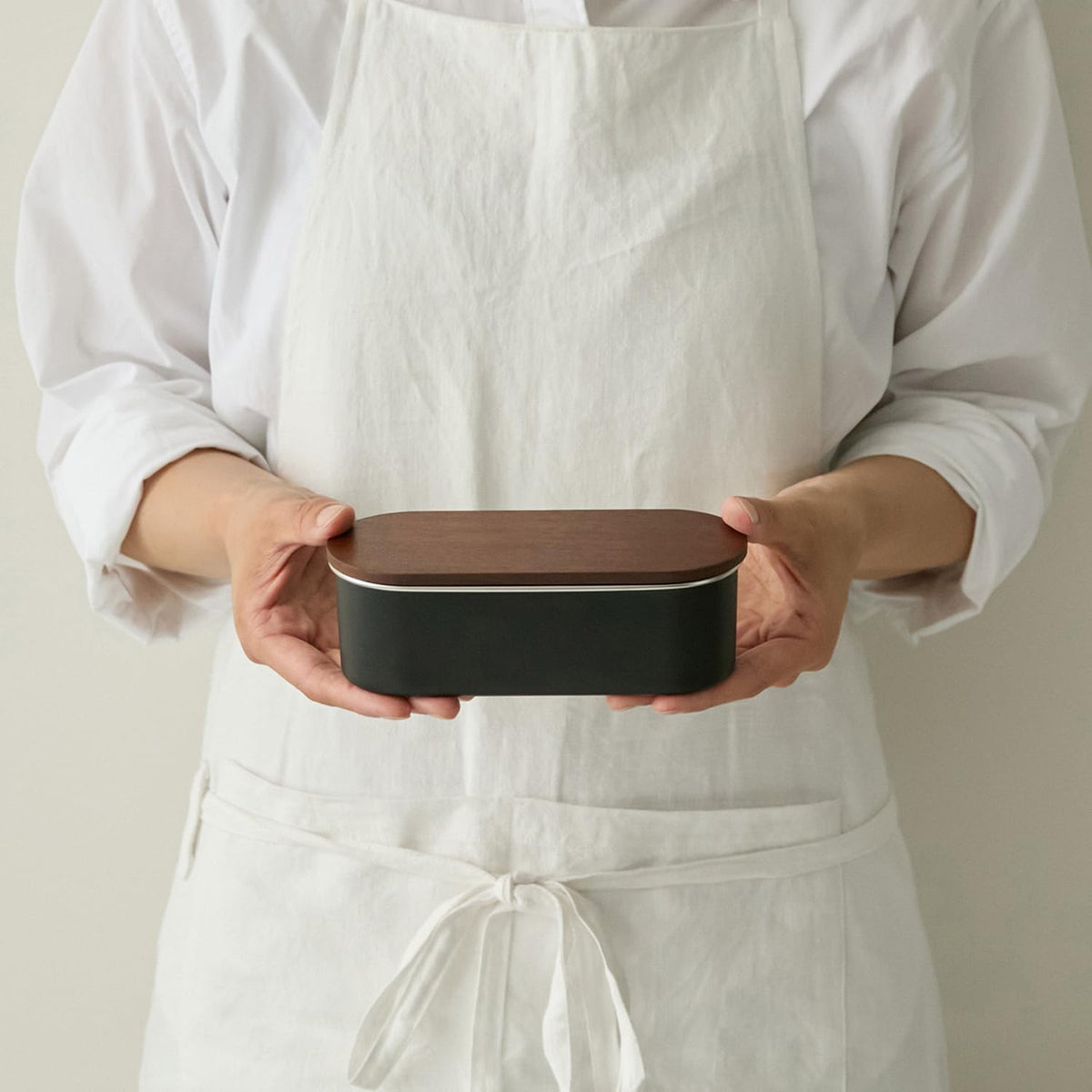 nonoji Slim Stainless Steel Lunch Box with Natural Wood Lid