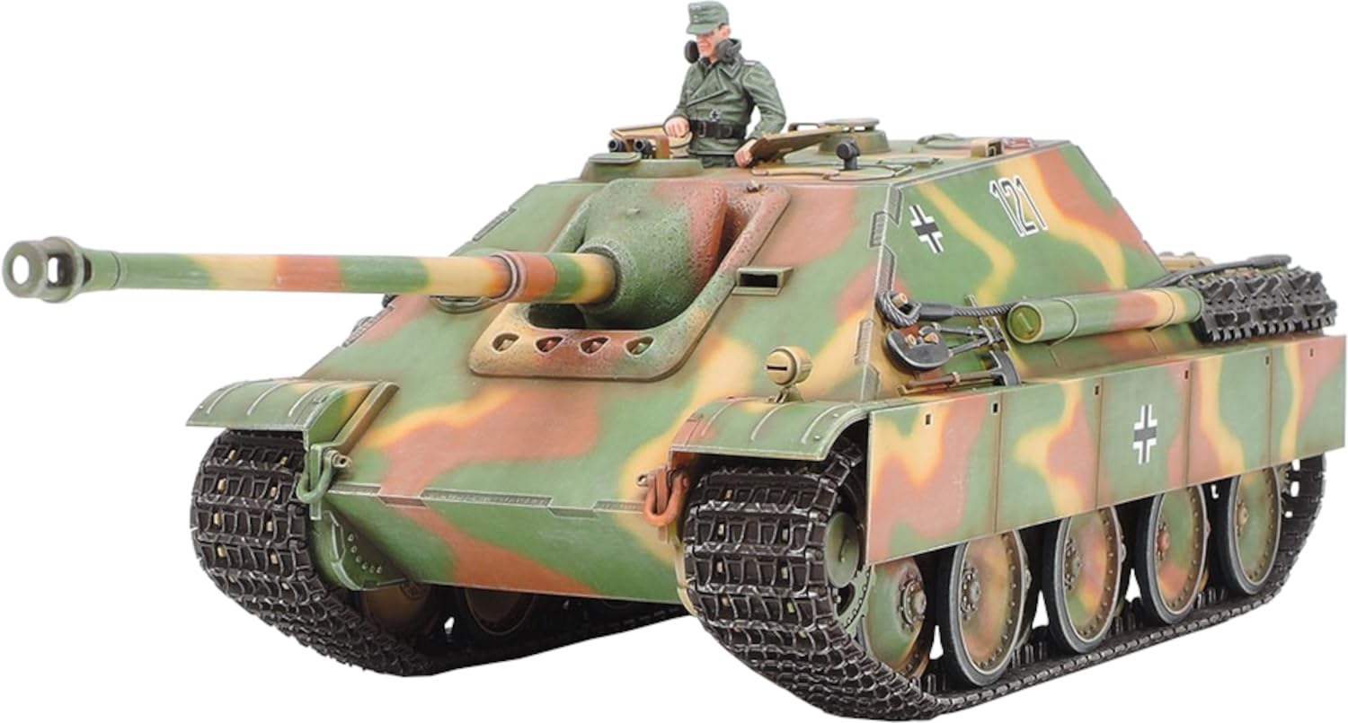 TAMIYA 1/35 Scale Model German Jagdpanther Late Production Kit