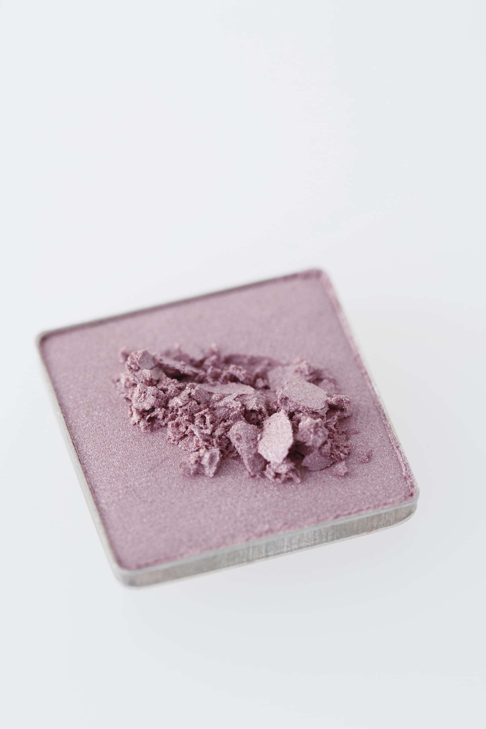 Luamo Natural Eye Color Mauve Pink 1.4g for Beautiful Eyes