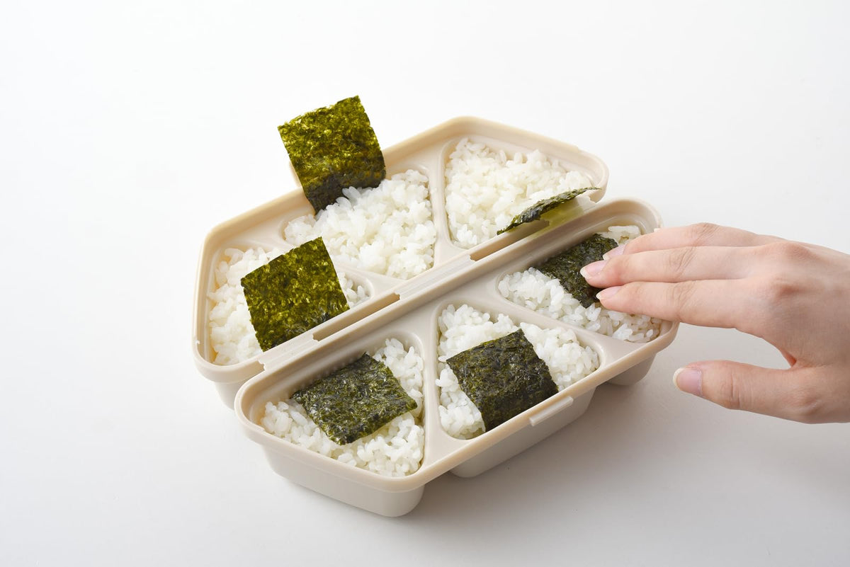 Arnest Rice Ball Case Makes 6 Onigiri Easy to Prepare