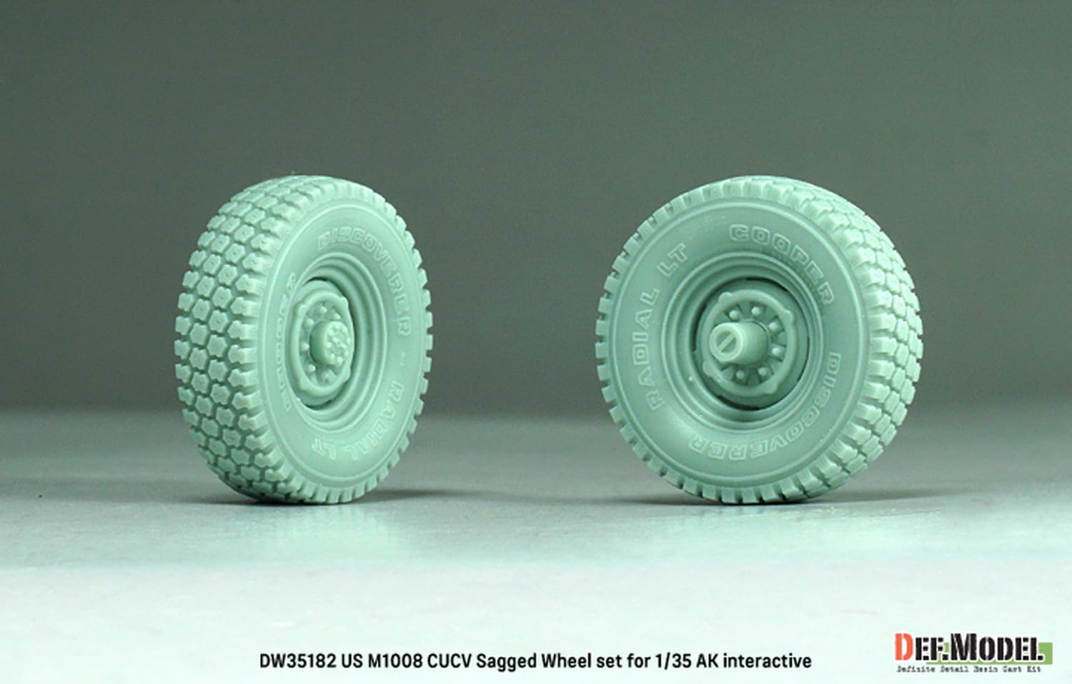 DEF.MODEL 1/35 Scale Model Tire Set for M1008 CUCV Vehicles