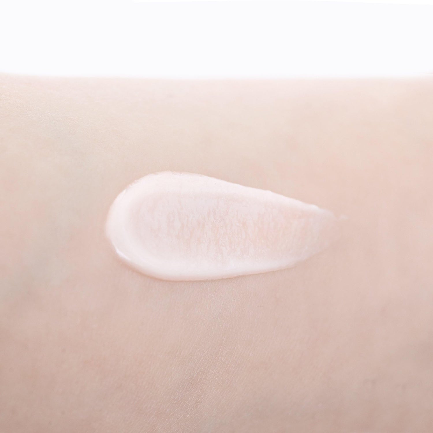 AYAKA Hydrating Cream 40g for Smooth and Moisturized Skin