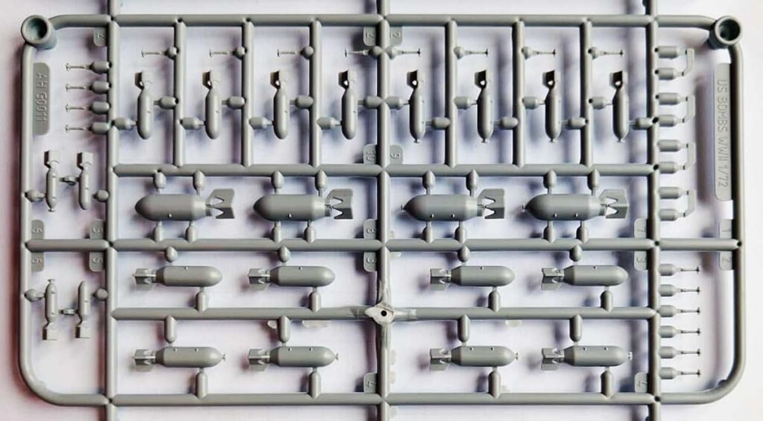 Arma Hobby 1/72 WWII American Bomb Set Model Parts