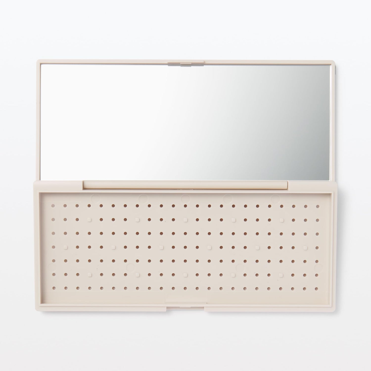 Mujirushiryouhin Makeup Palette with Versatile Shades