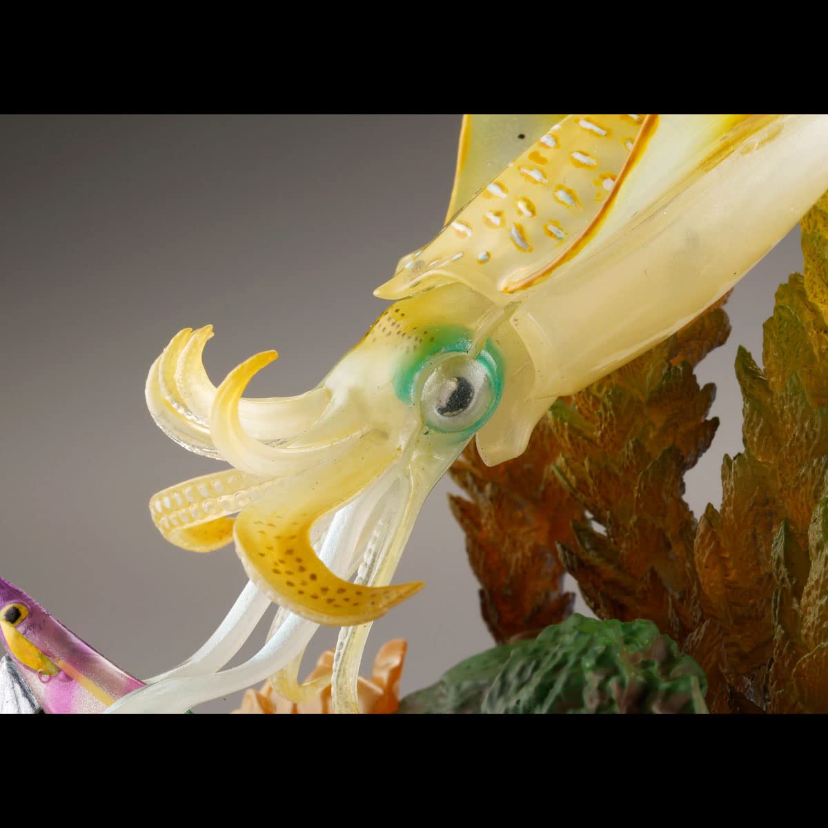 KAIYODO STRIKE FANTASY Aori Ika 100mm Non-Scale Painted Figure