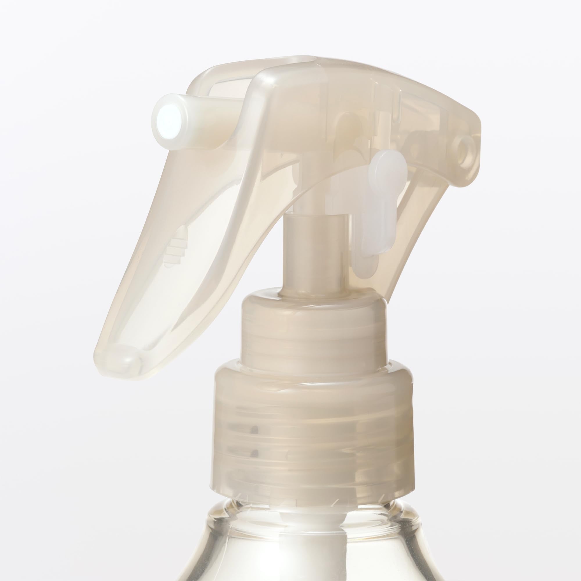 MUJI Natural Skin Water Body Mist 400ml Moisturizing Spray